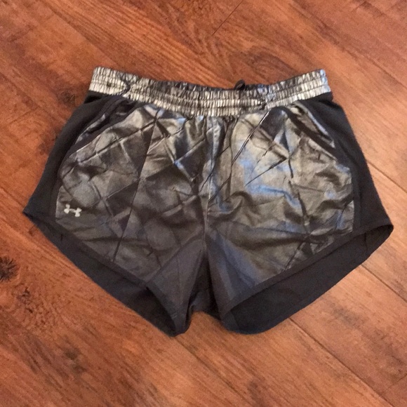 Under Armour Pants - Under Armour Women’s Athletic Shorts Gray Medium